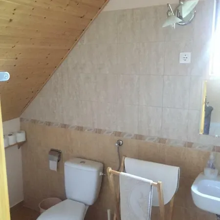Nyaralo A Balaton Parton Holiday home *